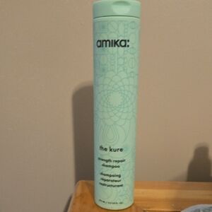 amika The Kure Strength Repair Shampoo - Mint